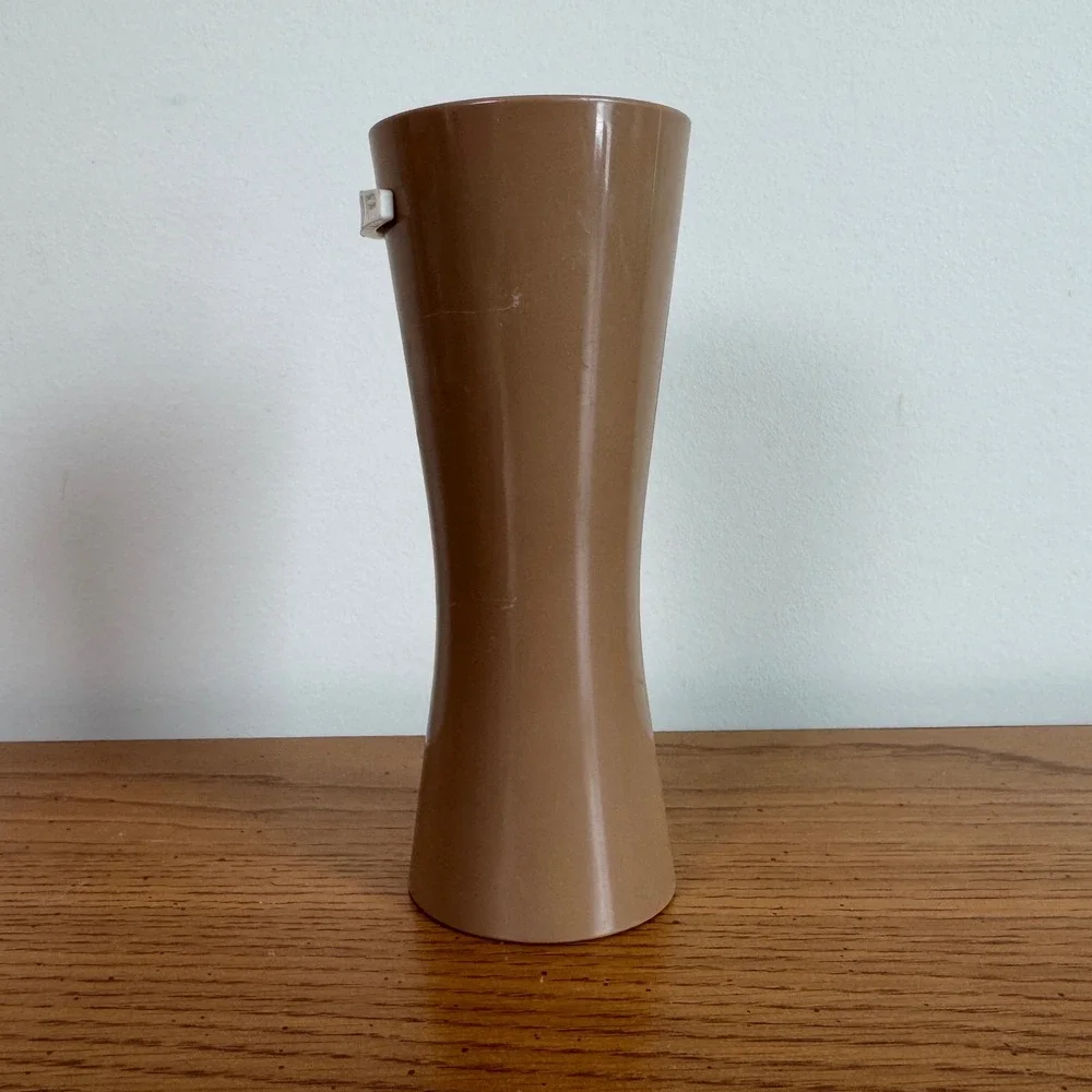 Foley Vintage Brown Plastic 2 in 1 Salt and Pepper Shaker 6‎ Inches Tall